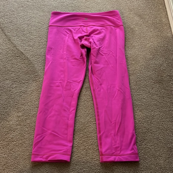 Lulu lemon leggings - Picture 3 of 3